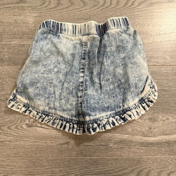 Tucker + Tate Girls' Ruffle Hem Denim Shorts - Size 4 - Picture 3 of 4
